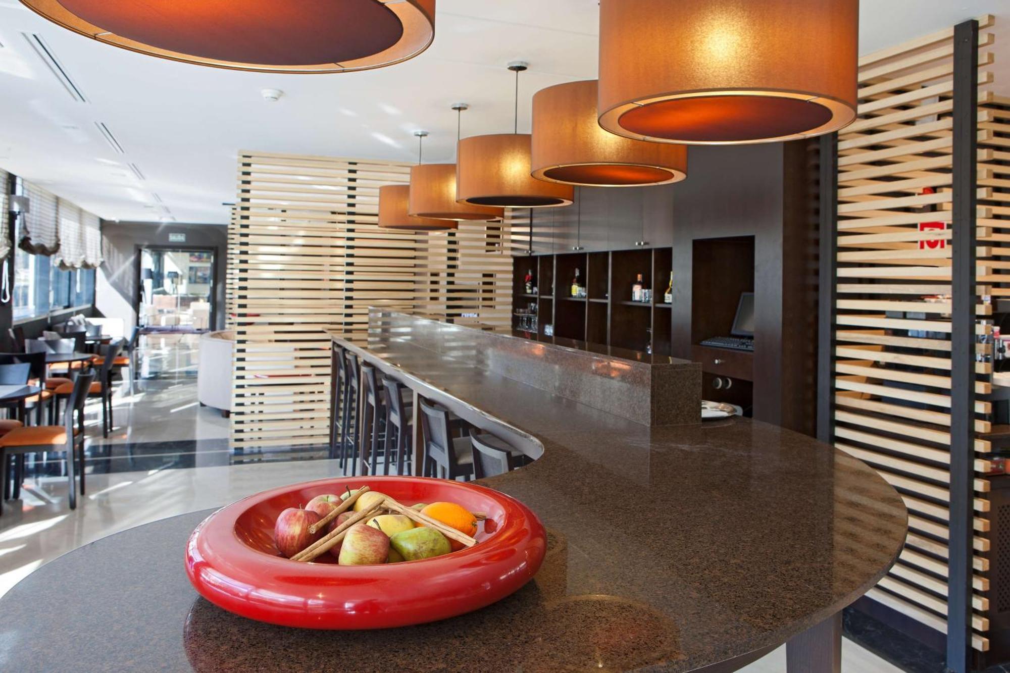 Nh Madrid Ribera Del Manzanares Hotel Exterior photo