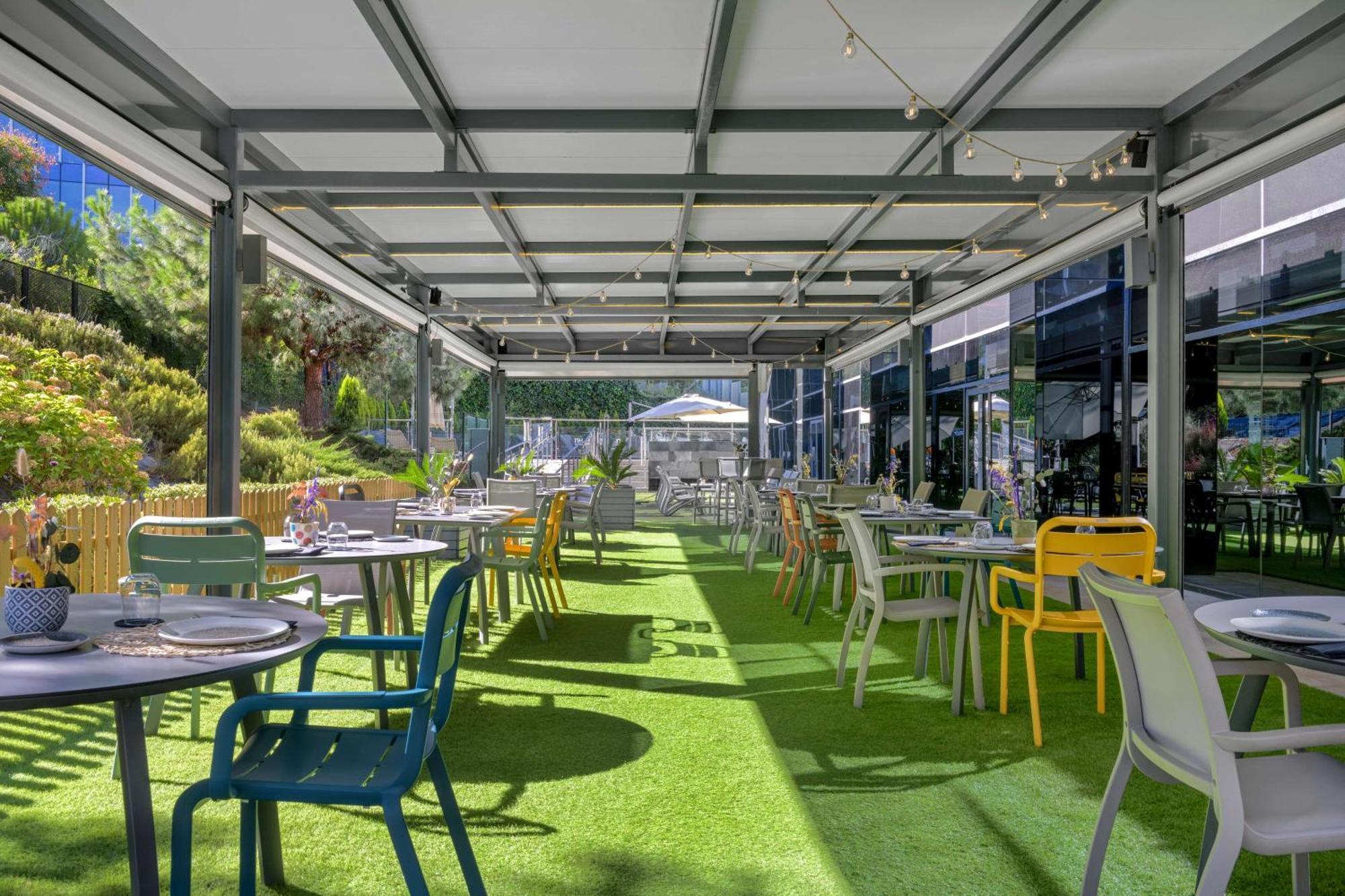 Nh Madrid Ribera Del Manzanares Hotel Exterior photo